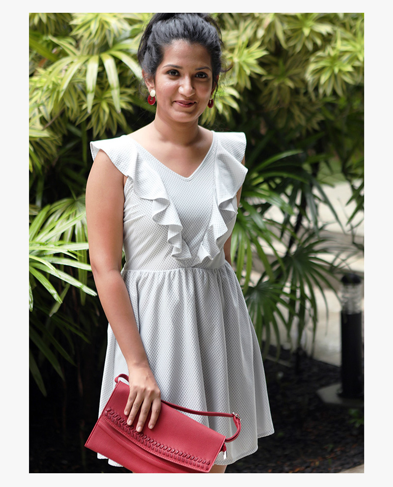 IVY SOFT RUFFLE DRESS