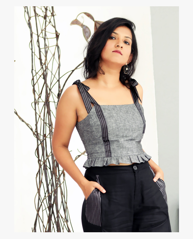 VIOLA FRILLY LINEN CROP TOP
